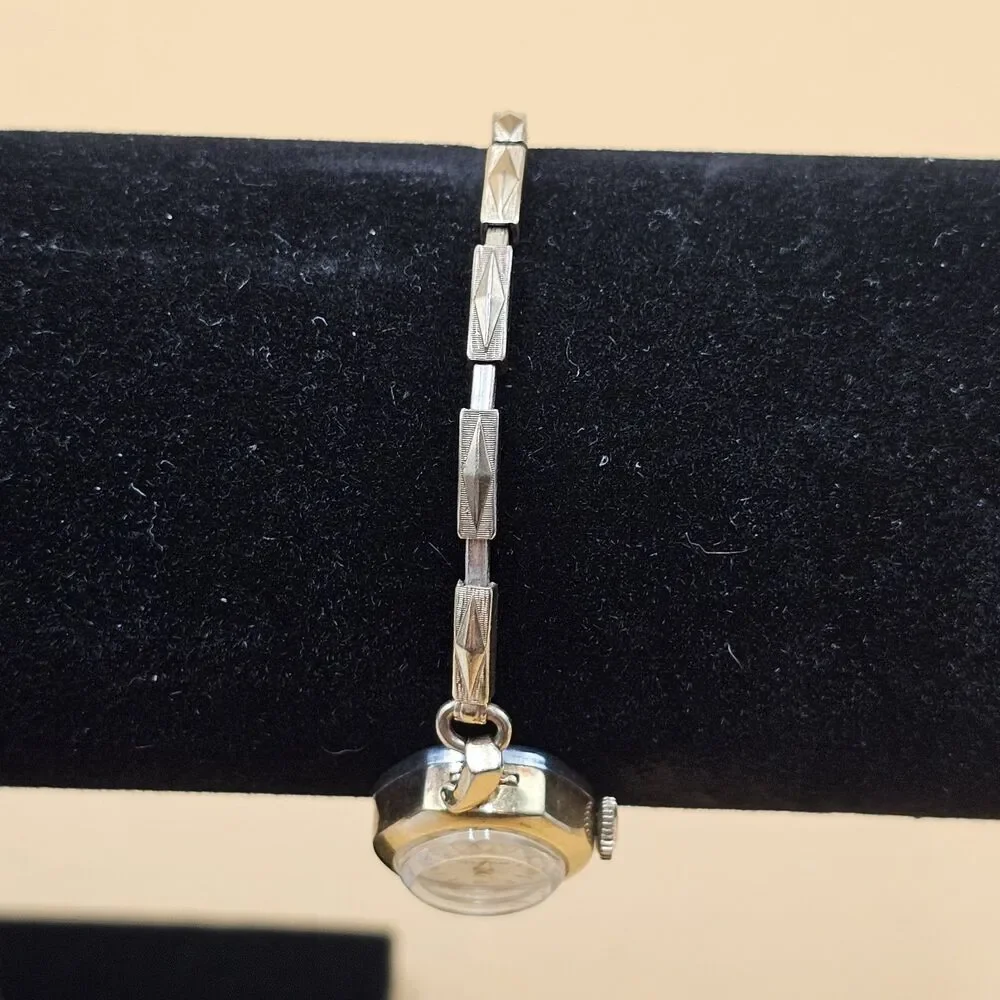 Helbros Gold Tone Vintage Ladies Watch On 1/20 10kt Stretch Band Runs Great